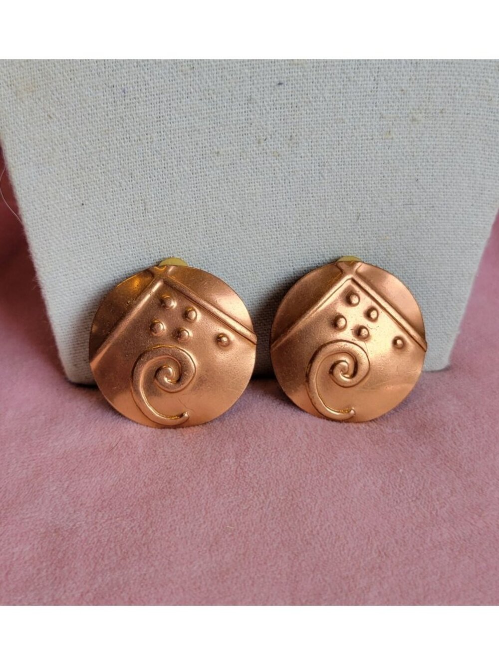 Vintage look Handmade Cooper Geometric Modern Spiral Round Clip on Earrings E1